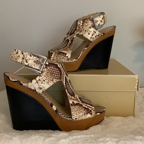 Michael Michael Kors JOSEPHINE WEDGES WOMENS LEATHER SNAKE PRINT Sz 7.5 - Picture 6 of 13